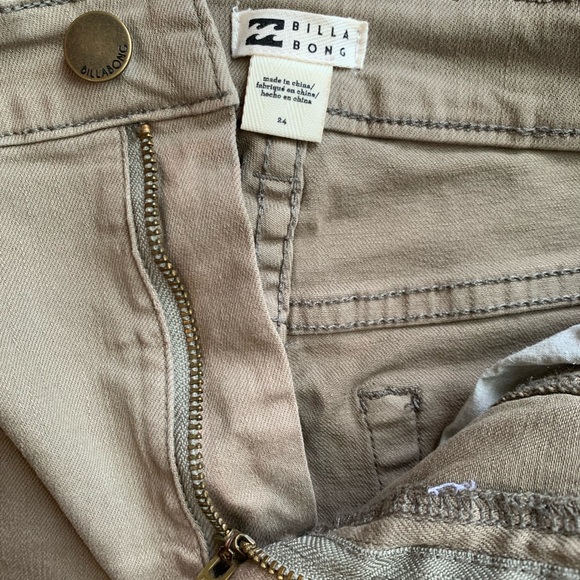 Billabong Women’s U Know Me high waist shorts green 24 - Picture 8 of 8